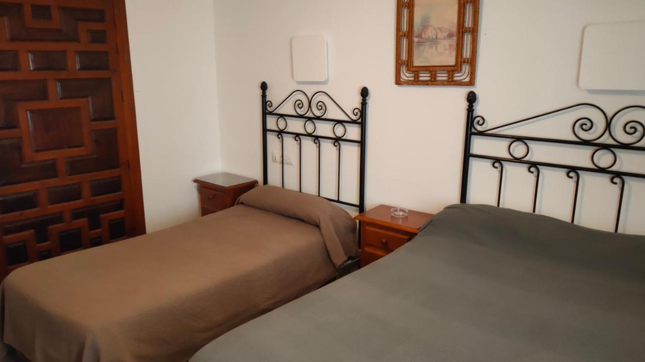 Hostal Colon Антекера Екстер'єр фото